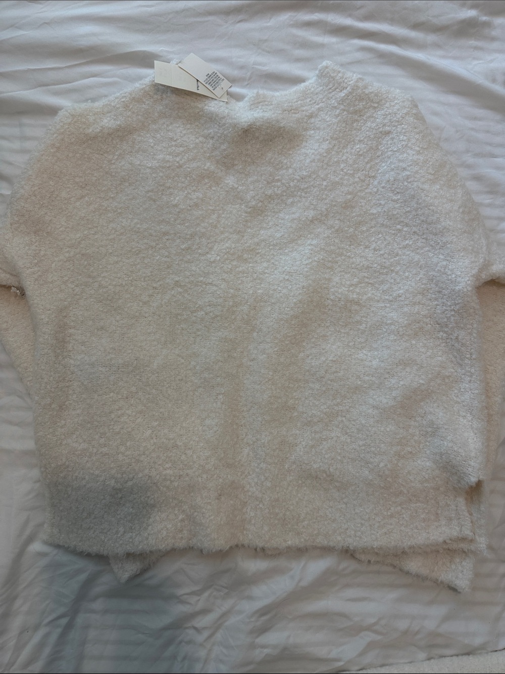 Abercrombie & Fitch Cream Knit Cardigan, Tank and Shorts Set - Picture 6 of 15